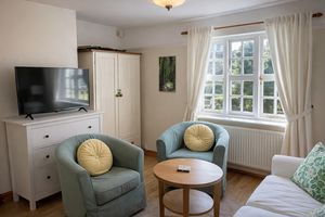 Photo 8- click for photo gallery